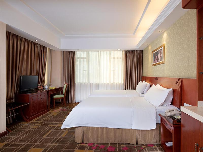 Vienna Hotel Dongguan Hou Street Wanda Plaza Екстер'єр фото